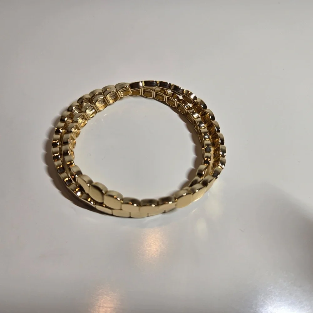 Set of 2 Gold-Tone Stretch Bracelets 🌺(2 for $10) - Picture 3 of 4